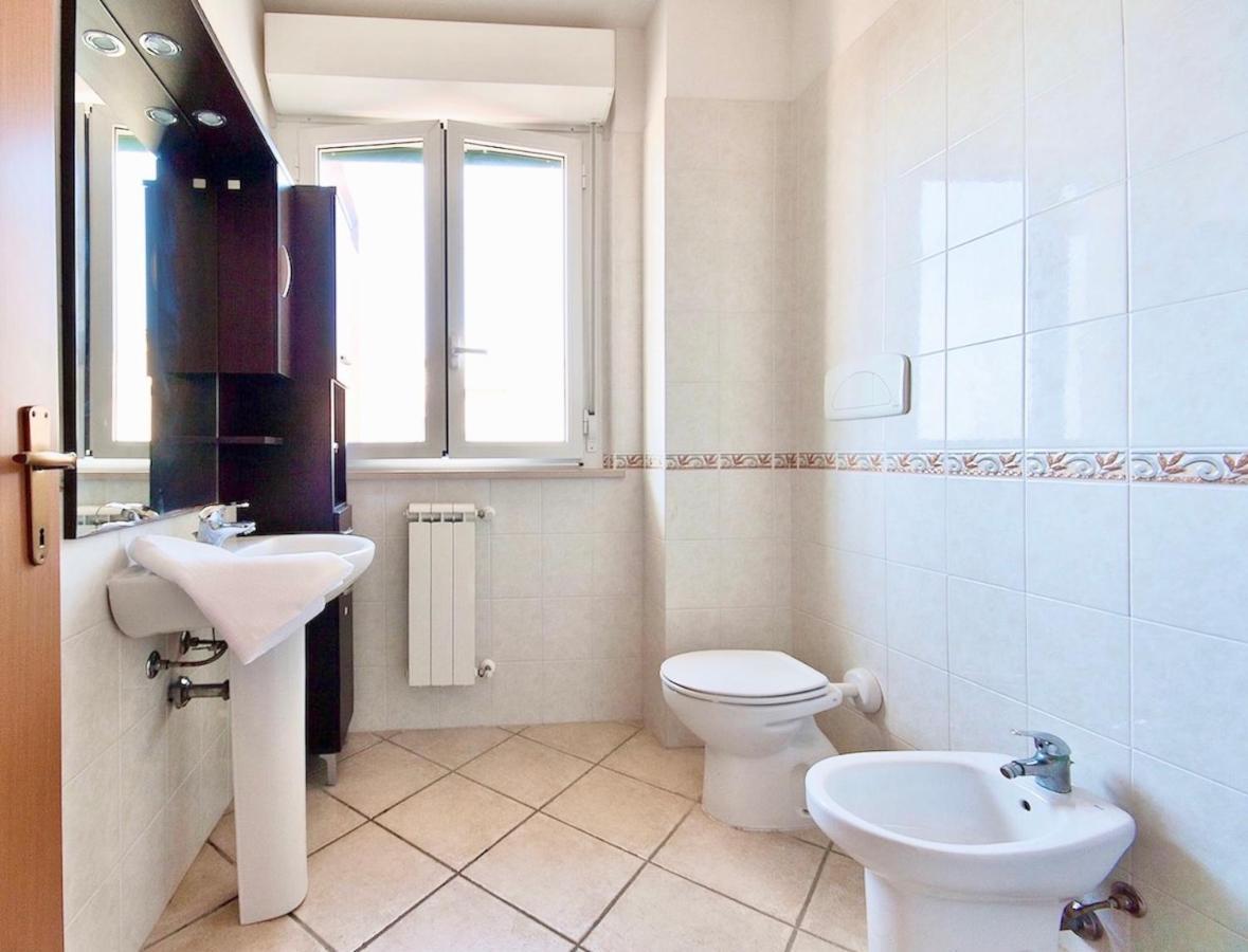 Isa-Apartments 4 Beds In Residence With Swimming-Pool In San Vincenzo, Just 600 Meters From The Sea Екстериор снимка